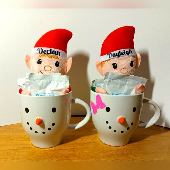 Personalized 20oz Snowman Mug And Elf With Hot Chocolate Packs Christmas Gift - Picture 4 of 5